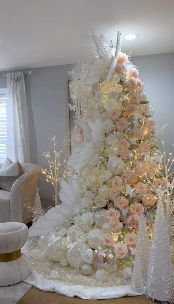 23+ Christmas Tree Decor Ideas Take Your Breath Away 35 White butterfly christmas tree